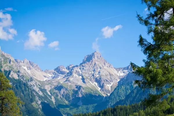 Properties in Himachal Pradesh by Luxofy