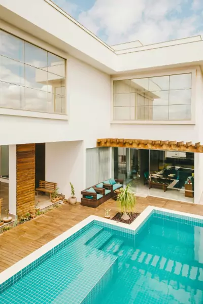 Villas for Sale by Luxofy